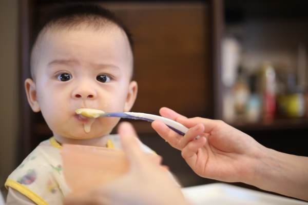 How To Find The Best Baby Food Pouches: 11 Picks For You!