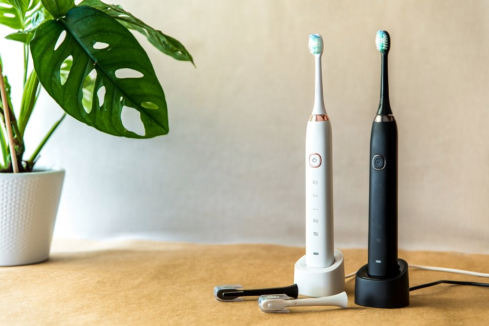 7 Best Electric Toothbrush For Braces: 2023 New Update